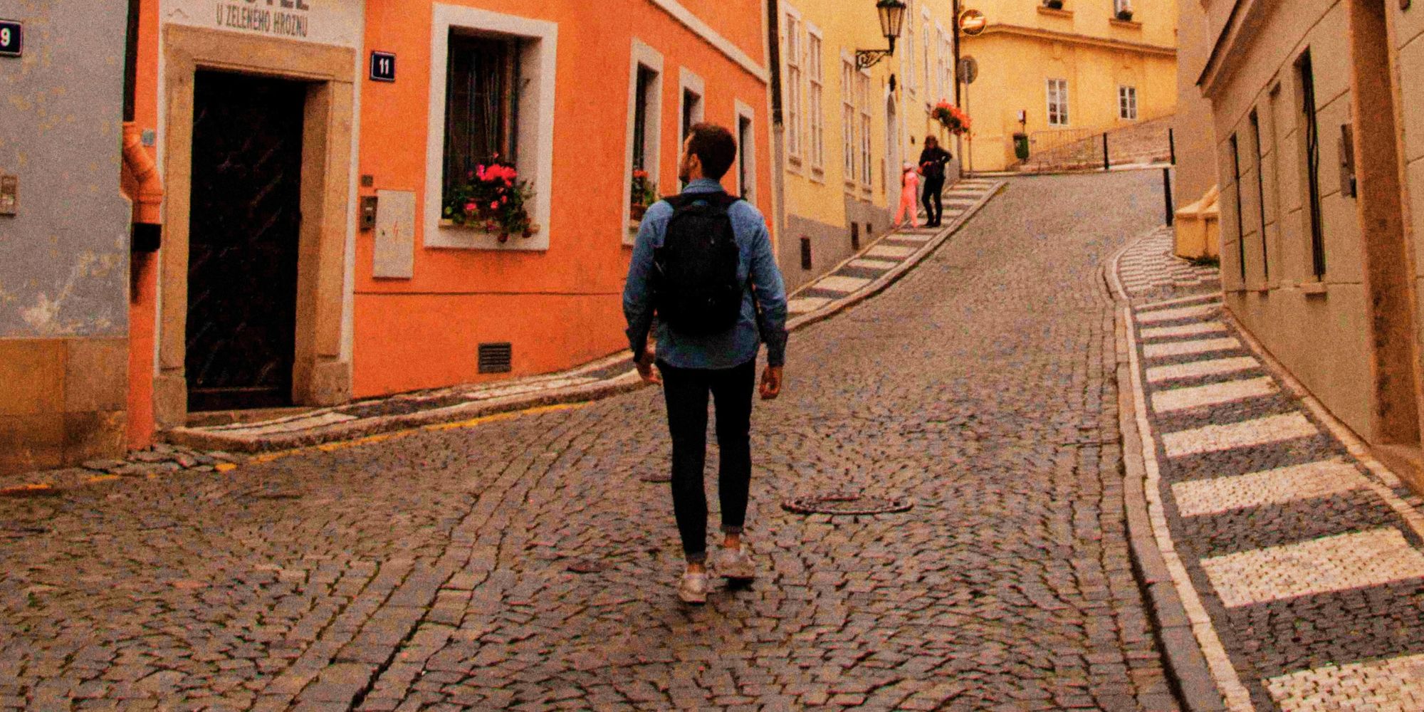 Christmas Gift Ideas for Men Who Travel