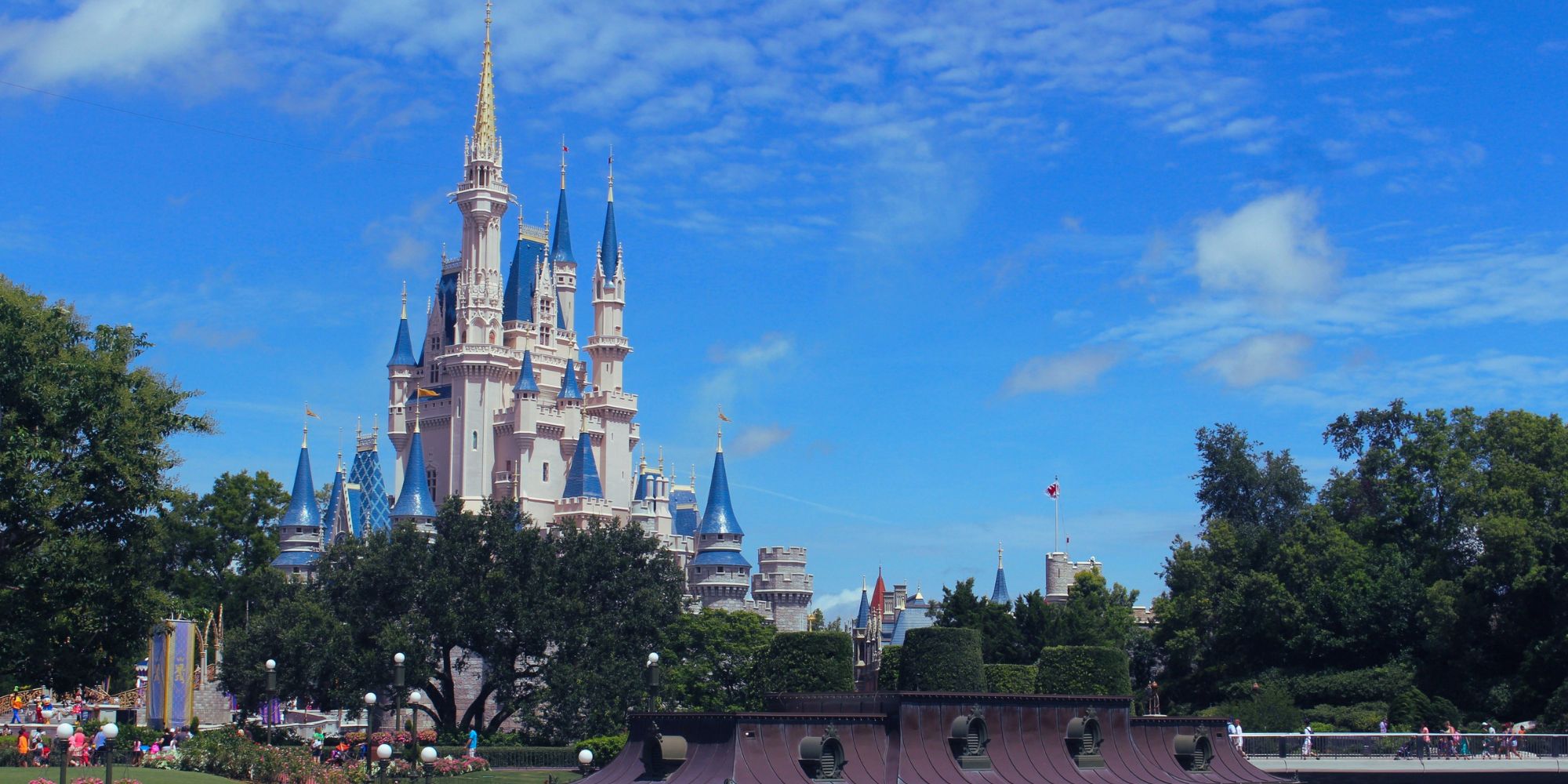 Gifts for Someone Traveling to Disney
